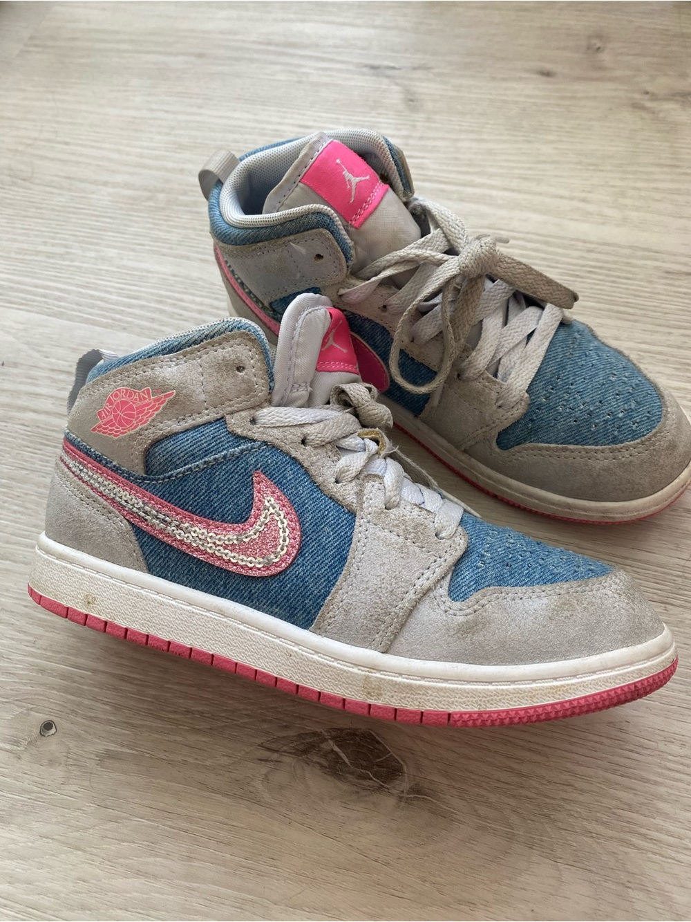 Nike Kids Mid-Top Sneakers in Blue, Pink and Gray